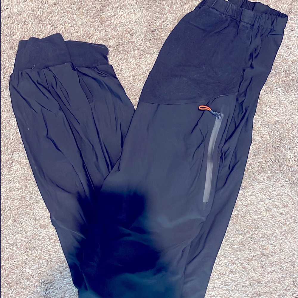 Maternity jogger pants, size small